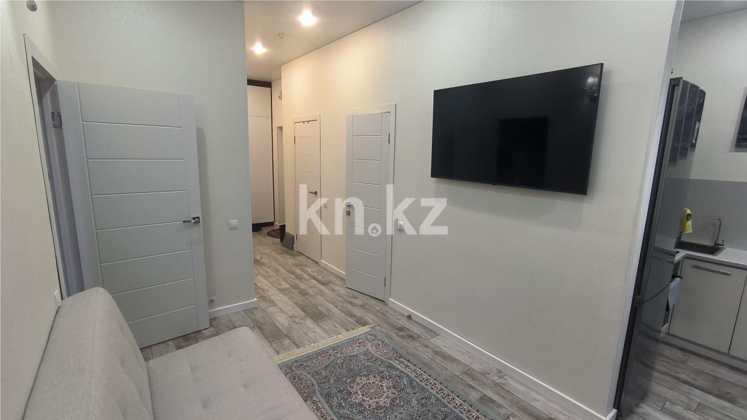 Продажа 2-комнатной квартиры, 55 м², пр. Шахтеров в Караганде - фото 2