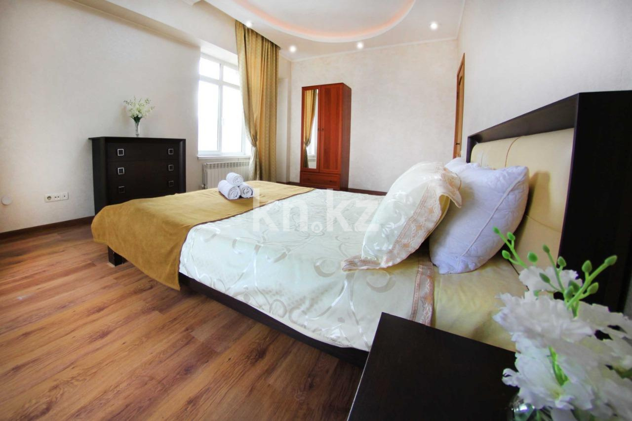 Аренда 3-комнатной квартиры посуточно, 95 м² в Алматы - фото 13