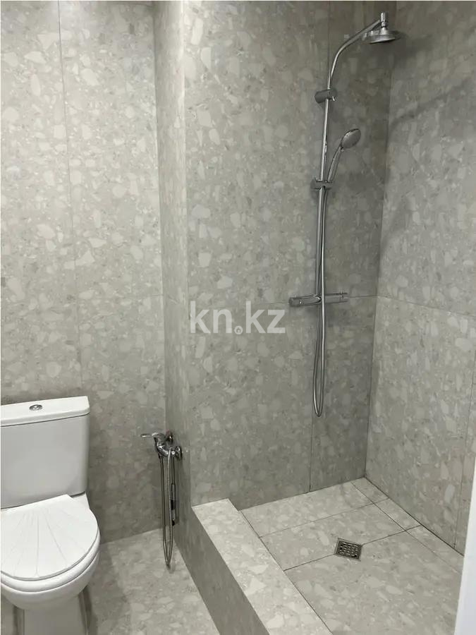 Продажа 4-комнатной квартиры, 144 м², ул. Сыганак, дом  64 в Астане - фото 4