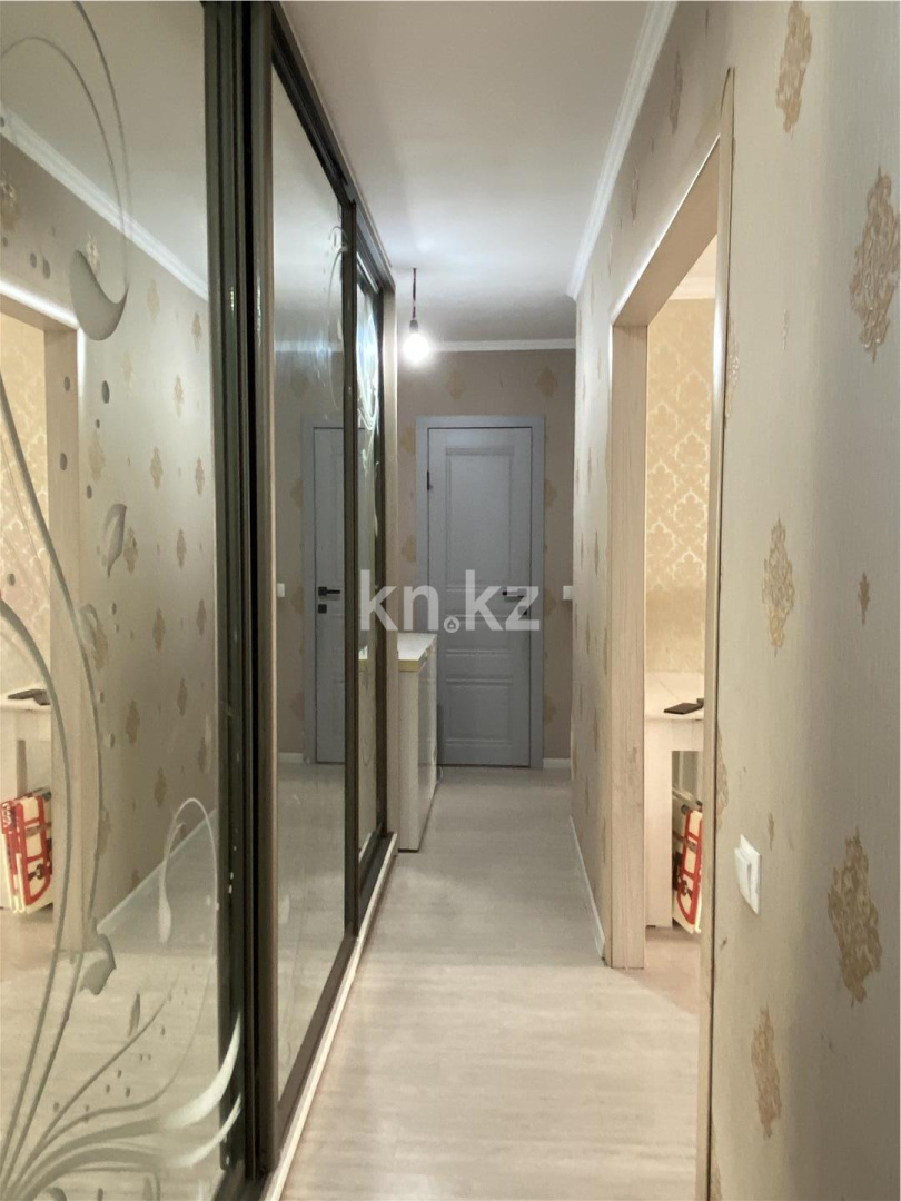 Продажа 2-комнатной квартиры, 60 м², ул. Азербаева в Астане - фото 8