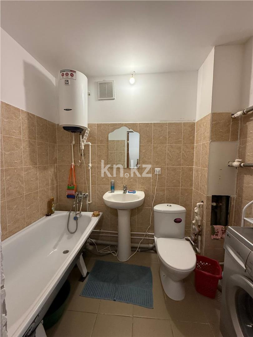 Продажа 1-комнатной квартиры, 36 м², ул. Ашимова в Караганде - фото 7