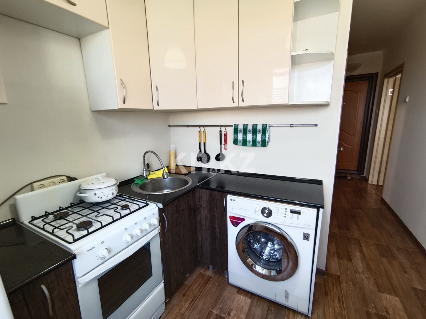 Аренда 1-комнатной квартиры посуточно, 36 м² в Уральске - фото 5