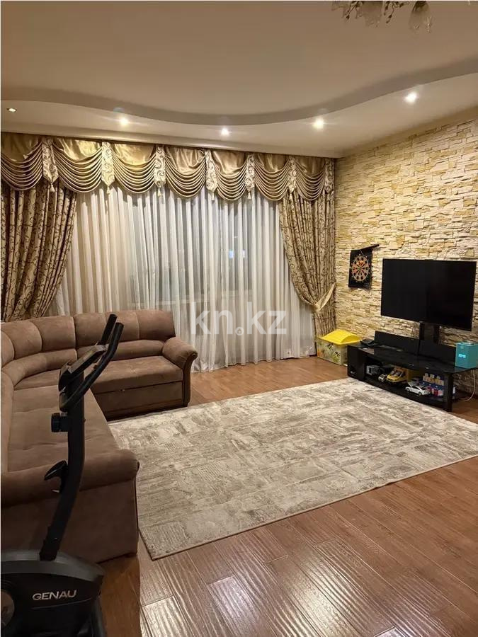 Продажа 3-комнатной квартиры, 98 м², пр. Абая, дом  150/230 в Алматы