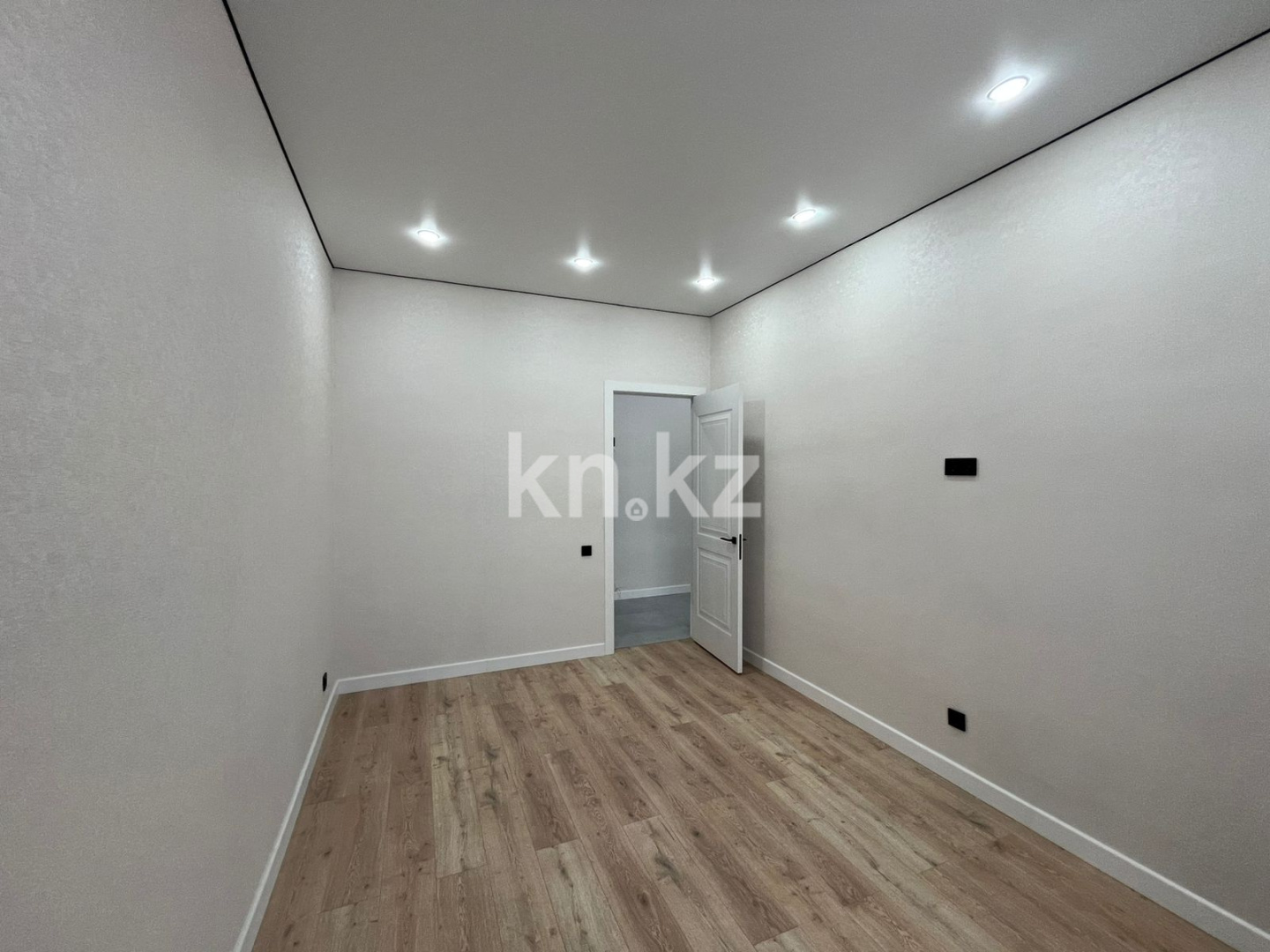 Продажа 1-комнатной квартиры, 41 м², 067 учетный квартал в Караганде - фото 6