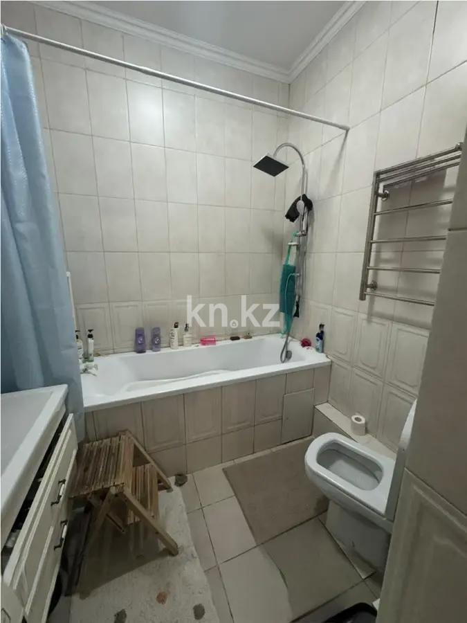 Продажа 2-комнатной квартиры, 64 м², ул. Радостовца, дом  124 в Алматы - фото 5