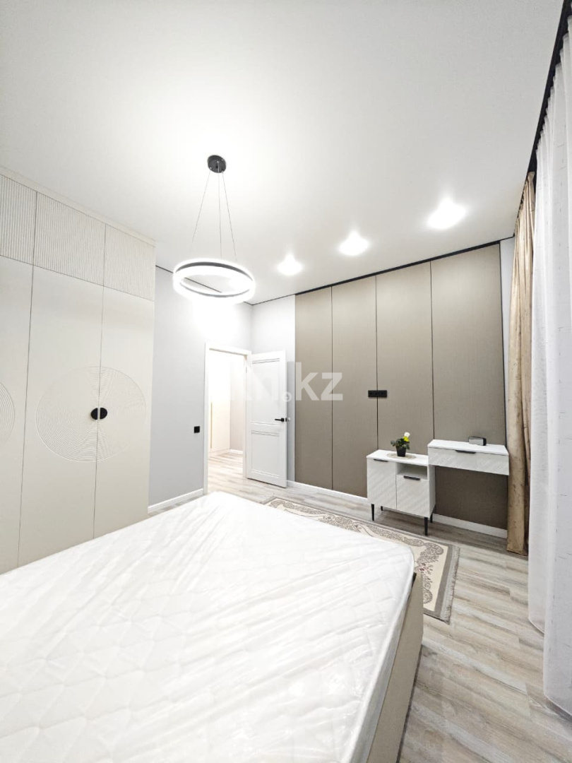 Продажа 2-комнатной квартиры, 61 м², ул. Университетская, дом  18 в Караганде - фото 9