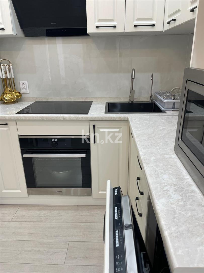 Продажа 2-комнатной квартиры, 59 м², ул. Муканова в Караганде - фото 11