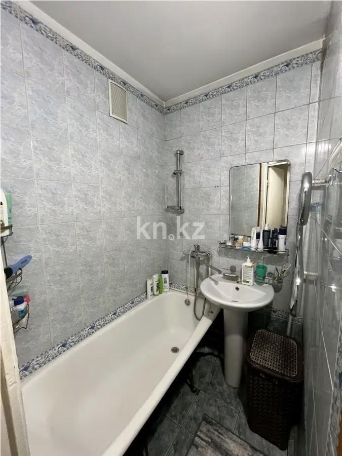 Продажа 3-комнатной квартиры, 60 м², мкр-н Аксай-2, дом  11 в Алматы - фото 6