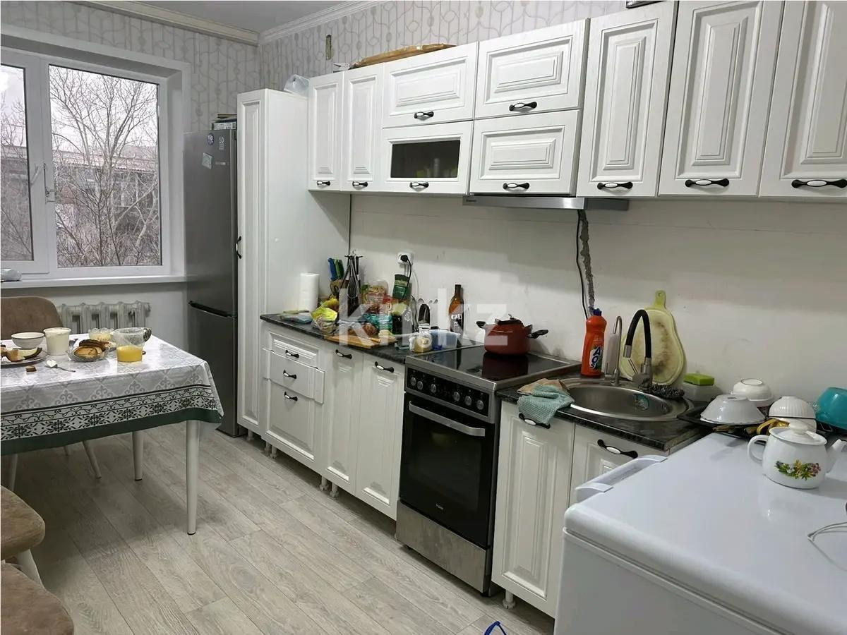 Продажа 3-комнатной квартиры, 66 м², мкр-н Восток-2, дом  14 в Караганде - фото 4