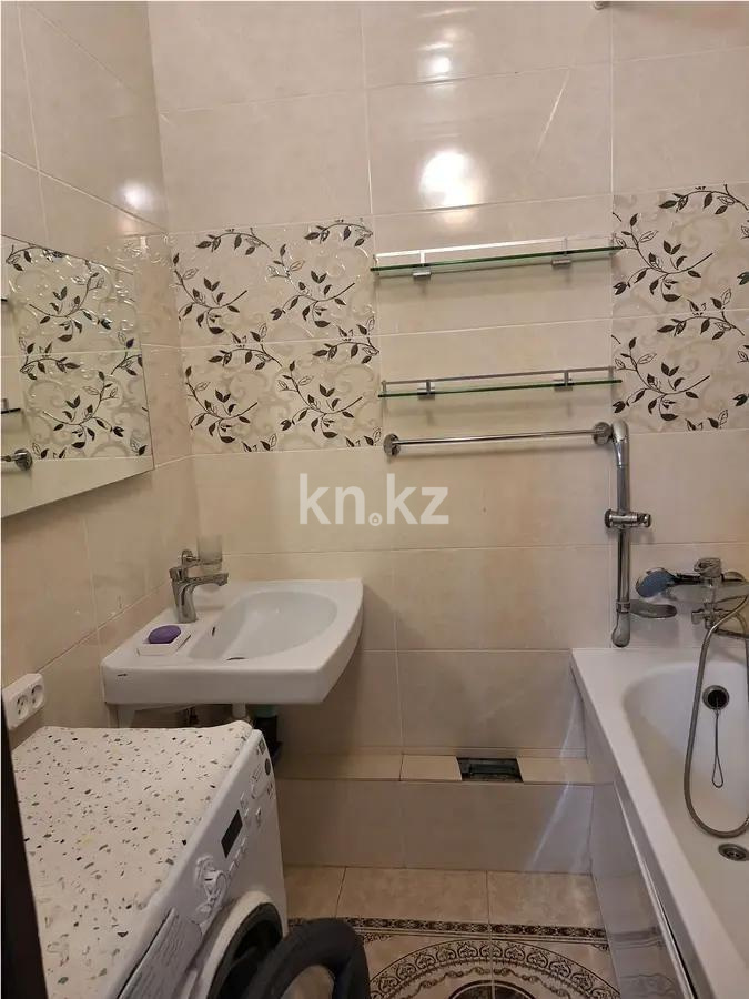 Продажа 1-комнатной квартиры, 41 м², ул. Таттимбета, дом  12 в Караганде - фото 3