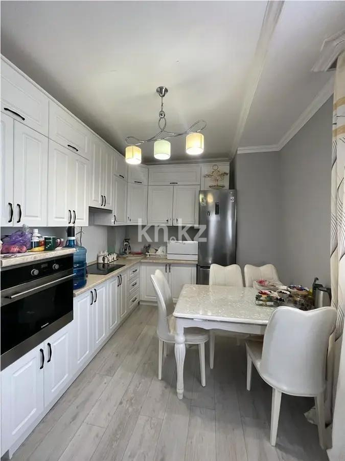 Продажа 2-комнатной квартиры, 64 м², ул. Университетская, дом  78/15 в Караганде - фото 3