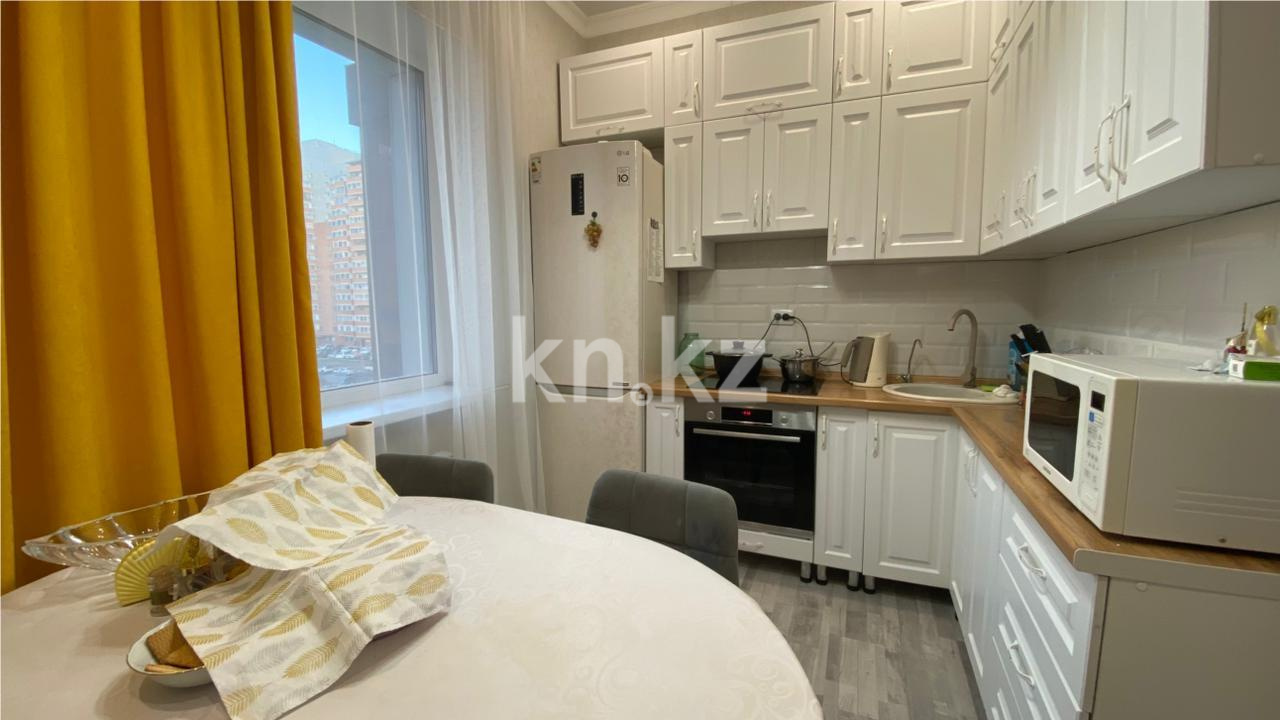 Продажа 3-комнатной квартиры, 74 м², пр. Шахтеров в Караганде - фото 6