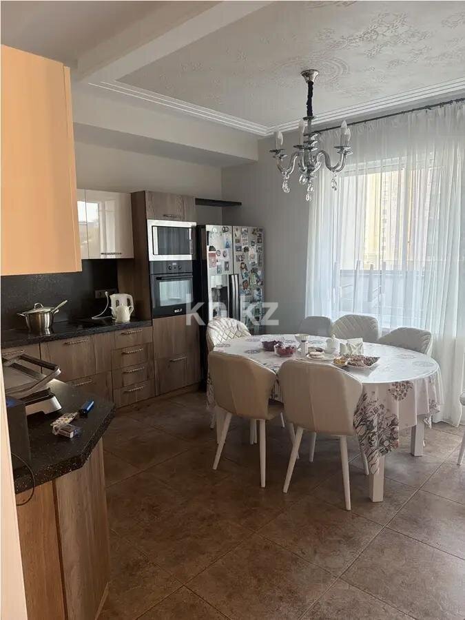 Продажа 4-комнатной квартиры, 144 м² в Алматы