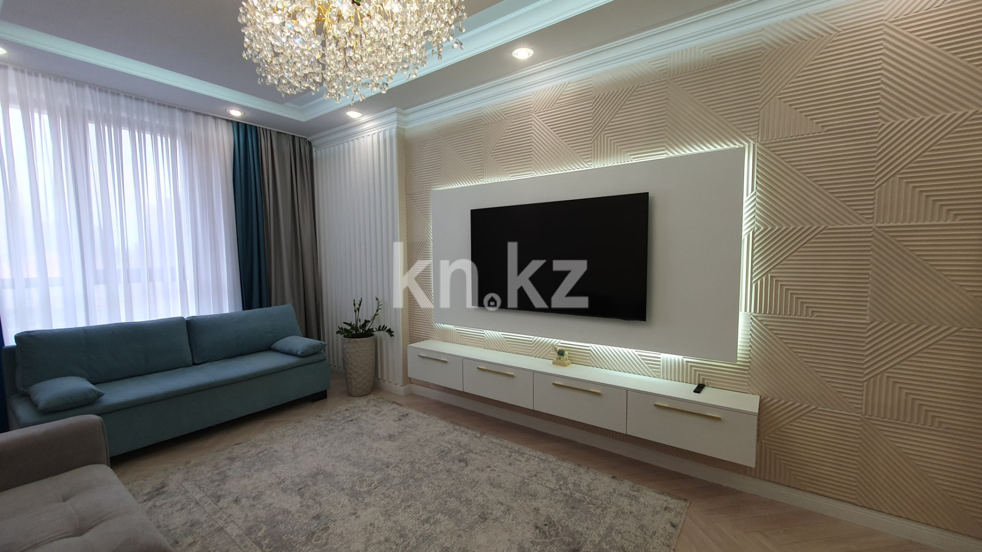 Продажа 2-комнатной квартиры, 70 м², ул. Розыбакиева, дом  343 в Алматы - фото 2