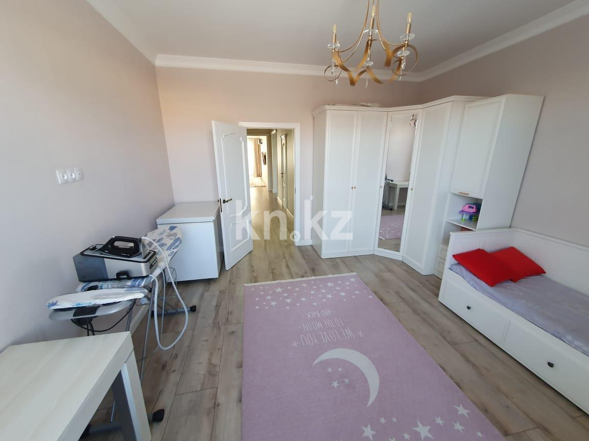 Продажа 4-комнатной квартиры, 140 м² в Караганде - фото 8