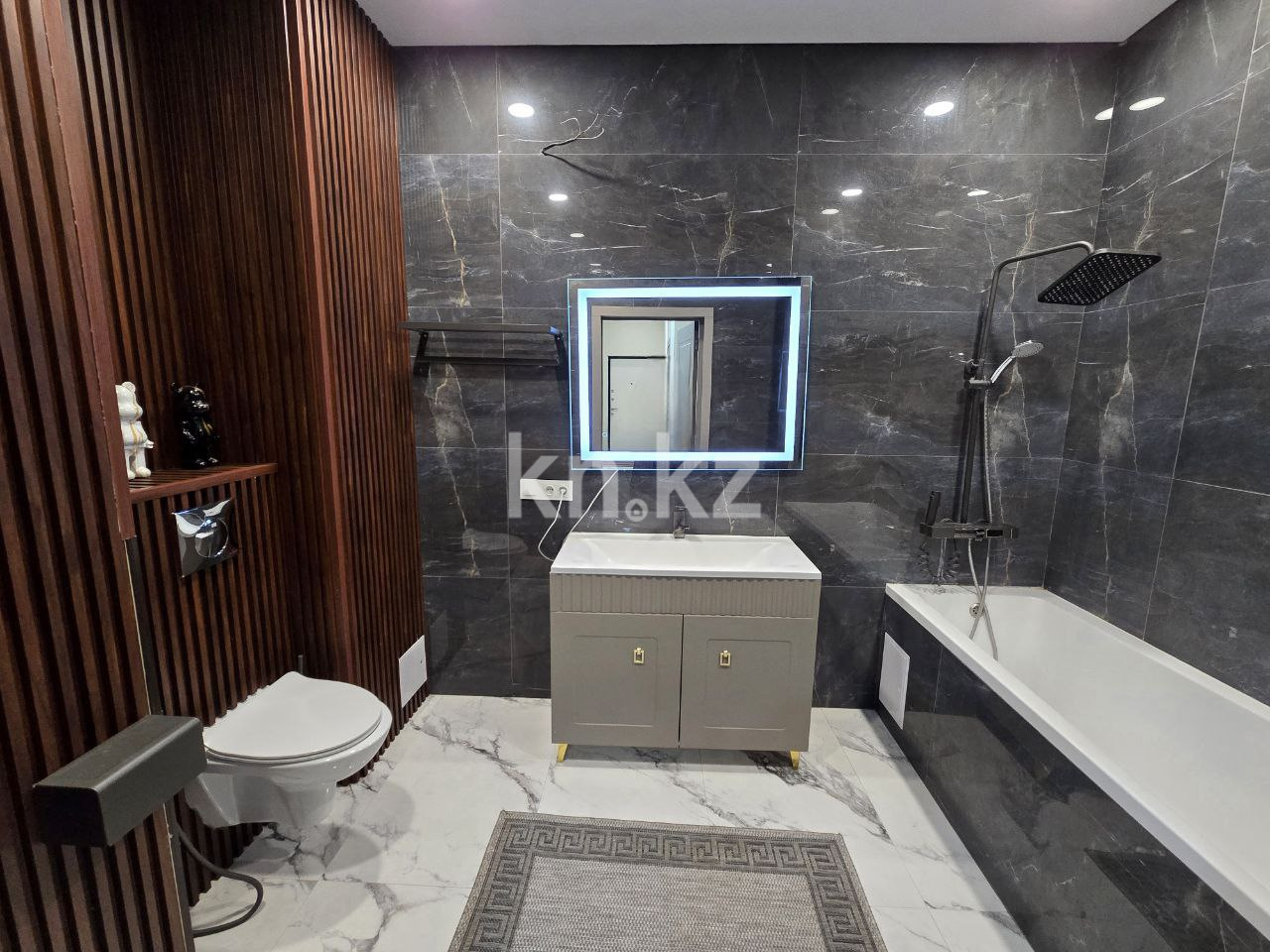 Продажа 3-комнатной квартиры, 111 м², ул. Утепова в Алматы - фото 16