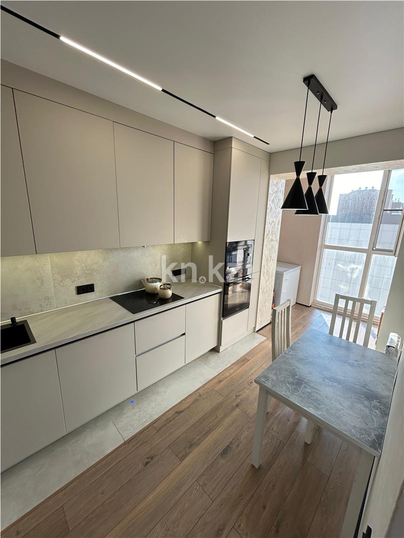 Продажа 3-комнатной квартиры, 83 м², ул. Муканова в Караганде - фото 7