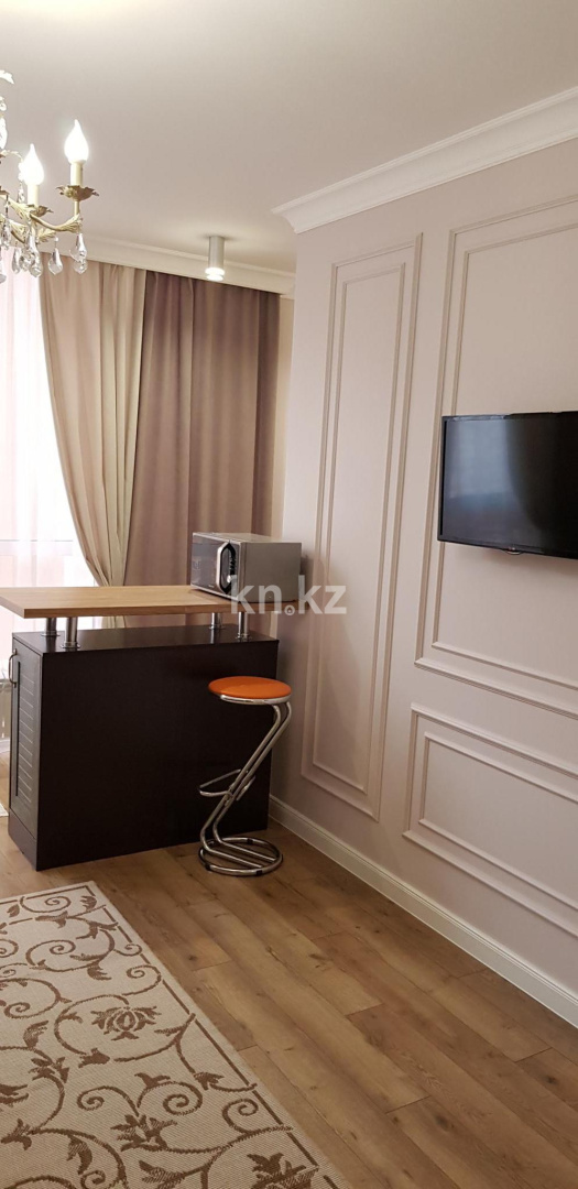 Аренда 1-комнатной квартиры посуточно, 40 м², пр. Шахтеров, дом  52б в Караганде - фото 9