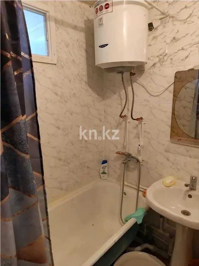 Продажа 2-комнатной квартиры, 47 м², 18 мкр., дом  1 в Караганде - фото 4