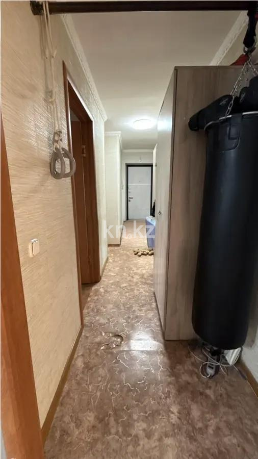 Продажа 3-комнатной квартиры, 57 м², ул. Пичугина, дом  238 в Караганде - фото 6