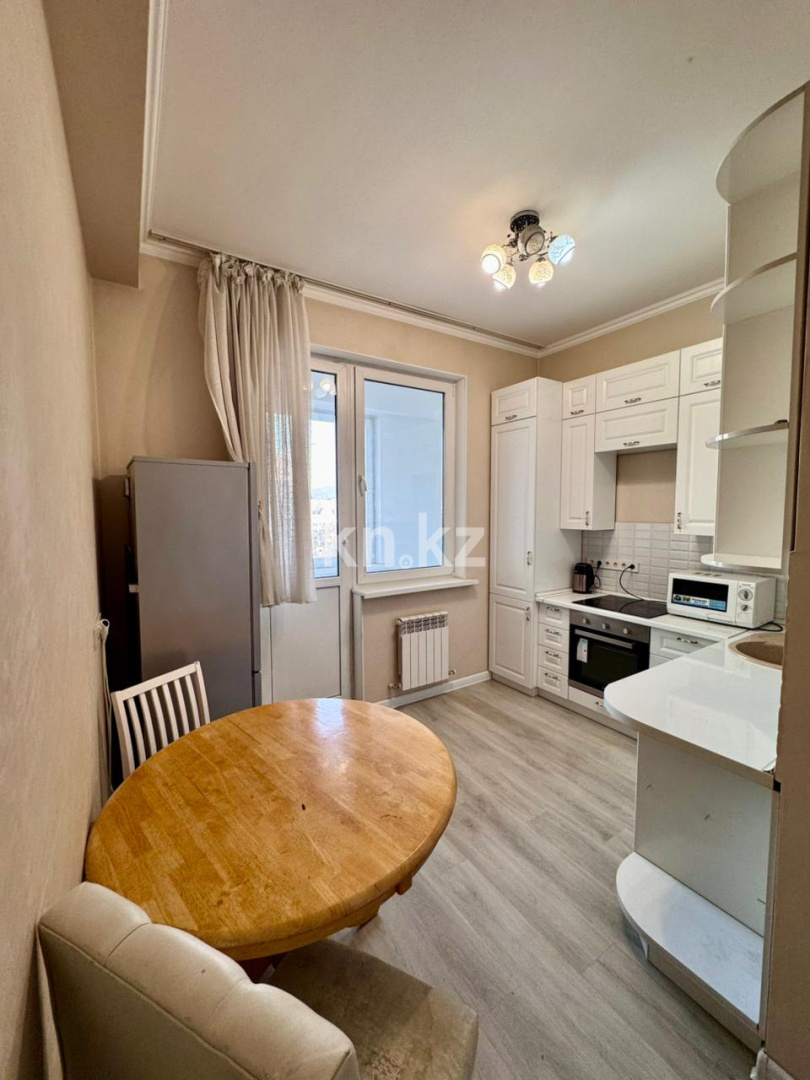 Продажа 1-комнатной квартиры, 43 м², пр. Гагарина в Алматы - фото 4