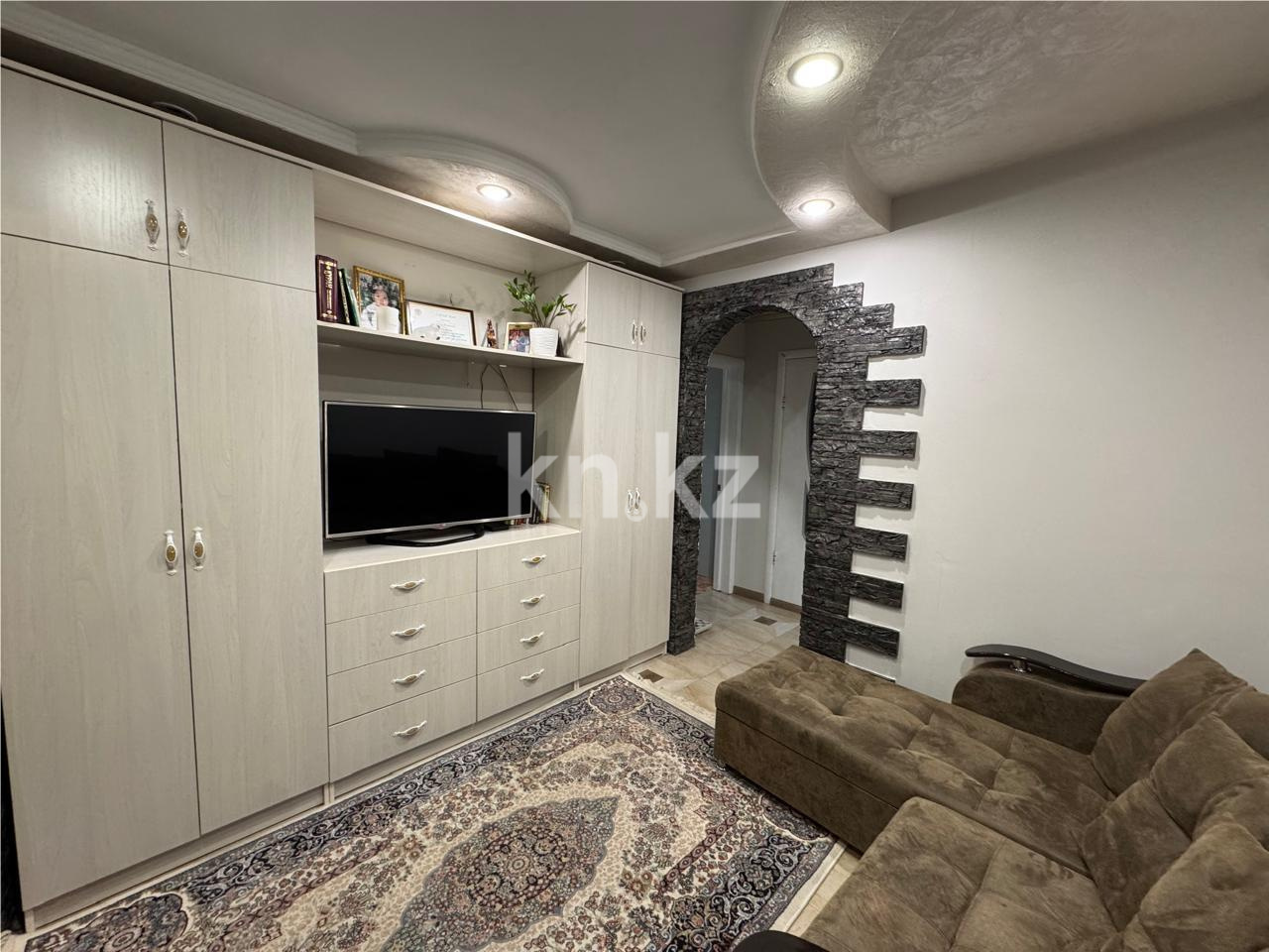 Продажа 3-комнатной квартиры, 64 м², мкр. Степной-2, дом  3 в Караганде - фото 6