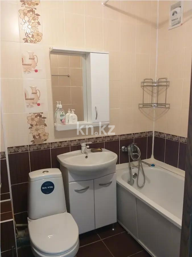 Продажа 2-комнатной квартиры, 46 м², мкр-н 11, дом  25А в Алматы - фото 3