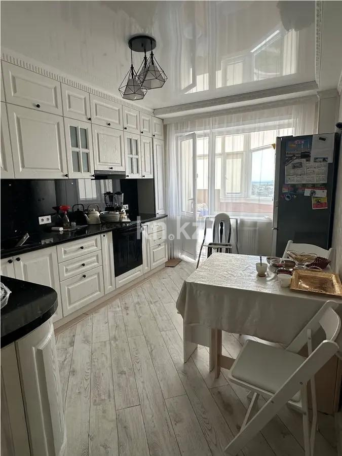 Продажа 3-комнатной квартиры, 110 м², пр. Республики, дом  1/3 в Караганде - фото 4