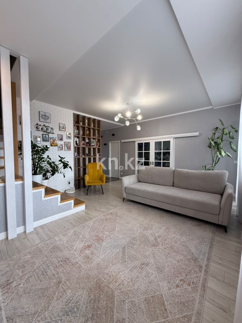 Продажа 4-комнатной квартиры, 138.4 м² в Караганде - фото 5