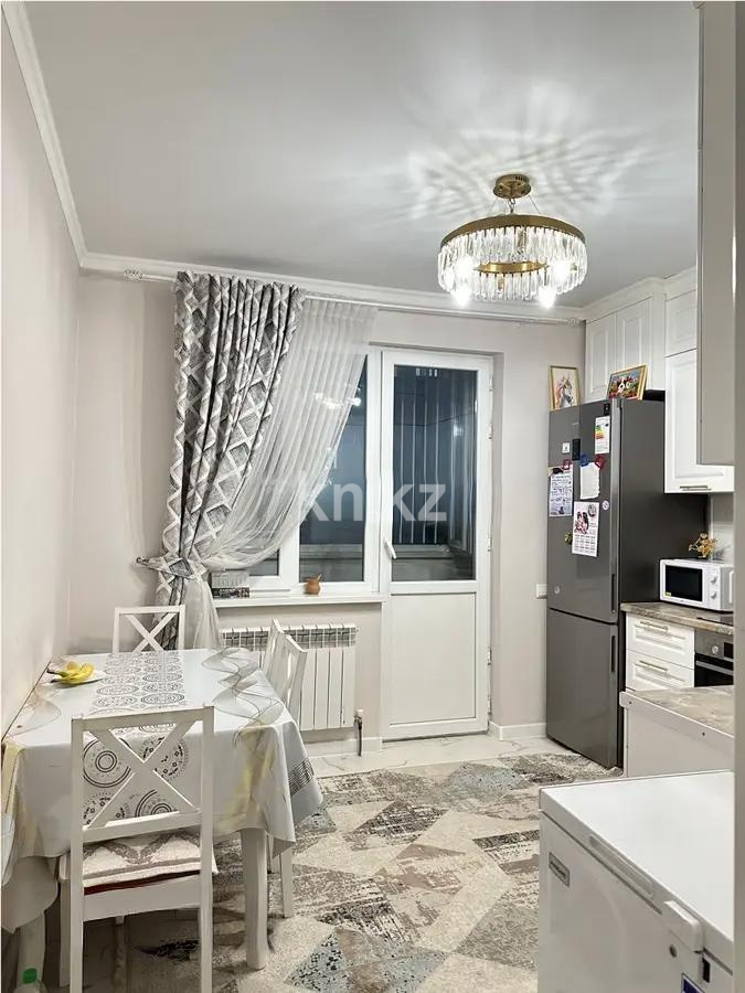 Продажа 3-комнатной квартиры, 70.4 м² в Алматы - фото 4