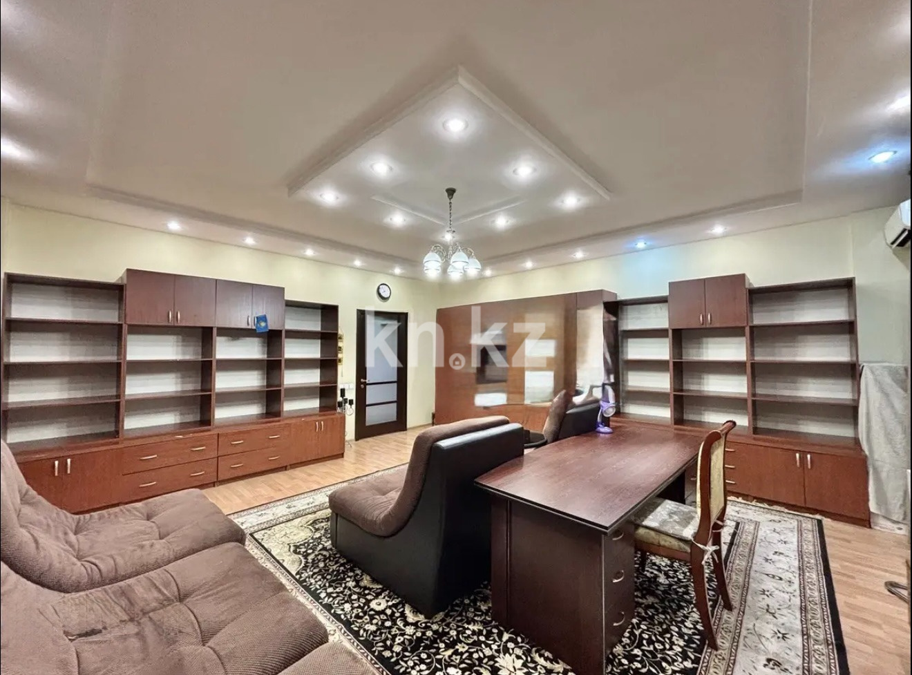 Продажа 5-комнатной квартиры, 285.6 м² в Алматы - фото 2