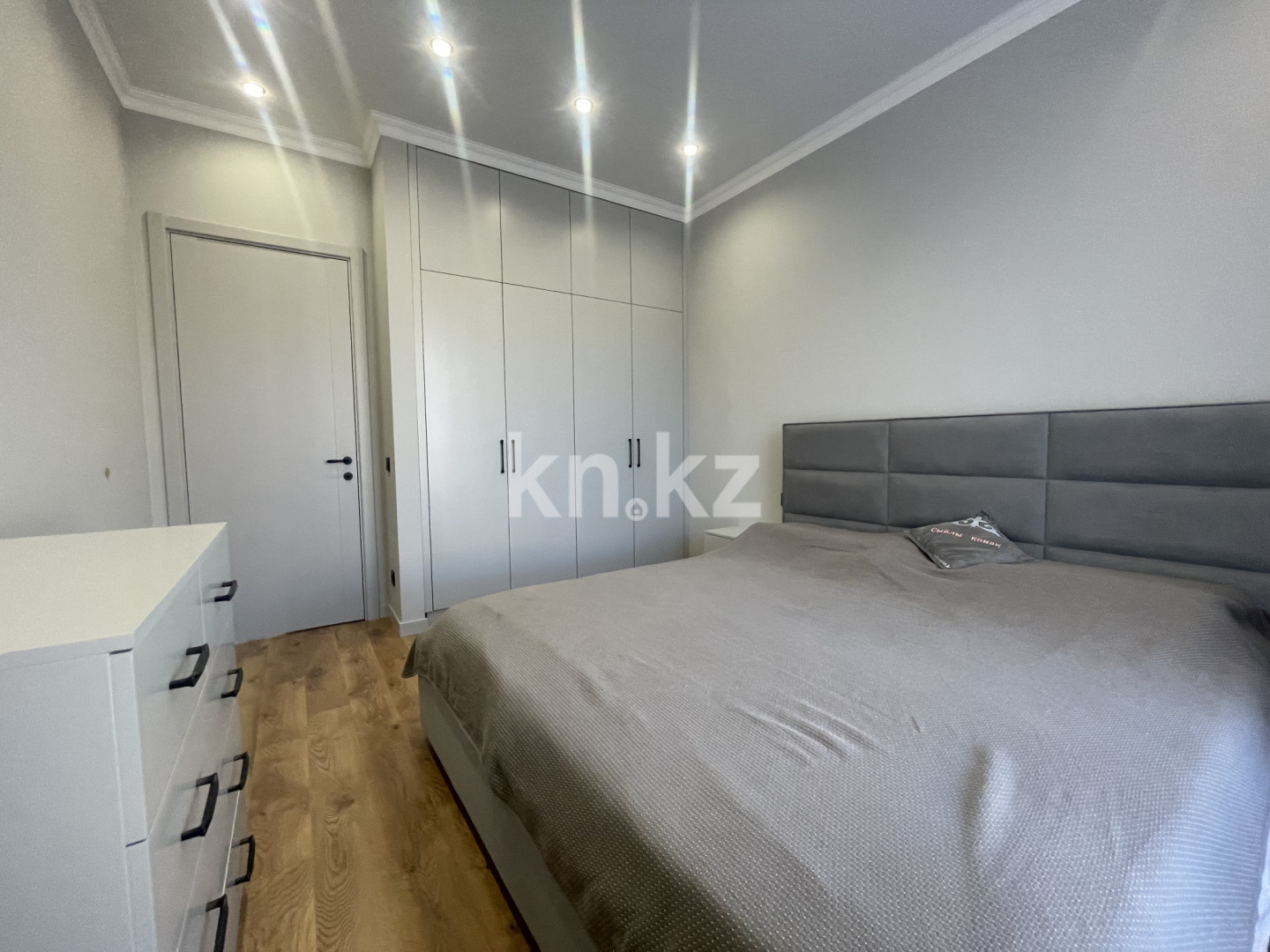Продажа 3-комнатной квартиры, 74.8 м², ул. Муканова, дом  61/2 в Караганде - фото 7
