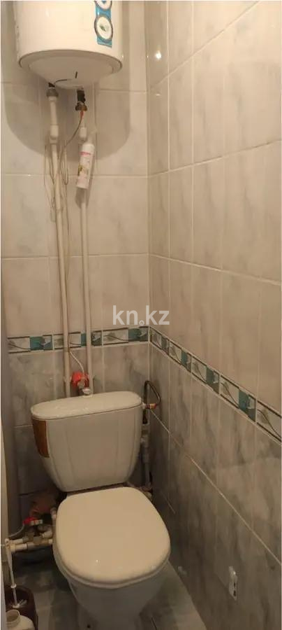 Продажа 3-комнатной квартиры, 62 м², пр. Строителей, дом  21 в Караганде - фото 6