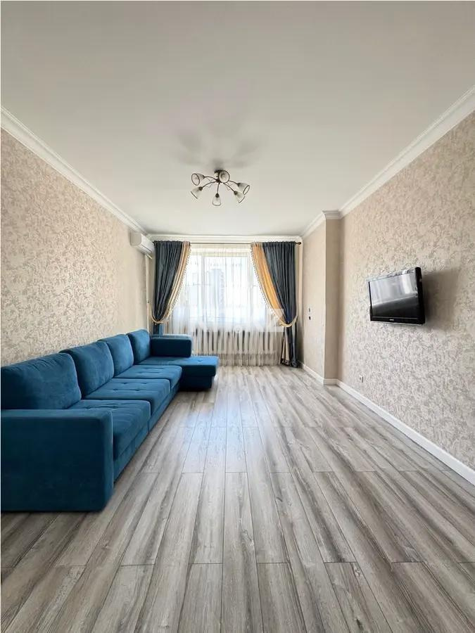 Продажа 2-комнатной квартиры, 64 м², ул. Алматы, дом  13 в Астане