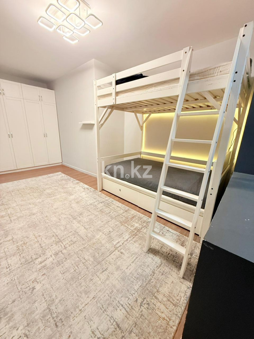 Продажа 4-комнатной квартиры, 129.4 м², ул. Кенесары хана в Алматы - фото 27