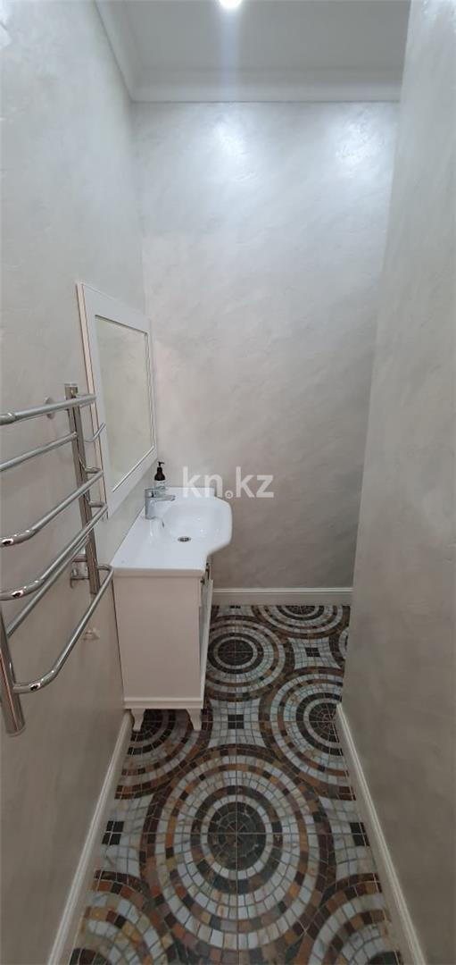 Продажа 5-комнатной квартиры, 150 м², мкр. Гульдер-1 в Караганде - фото 18