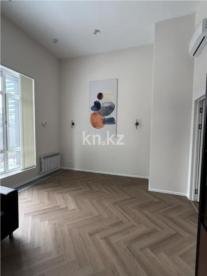 Продажа 4-комнатной квартиры, 221.7 м² в Астане - фото 2