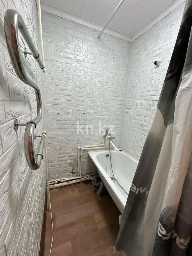 Продажа 2-комнатной квартиры, 49 м², ул. Ленинградская, дом  75 в Шахтинске - фото 4