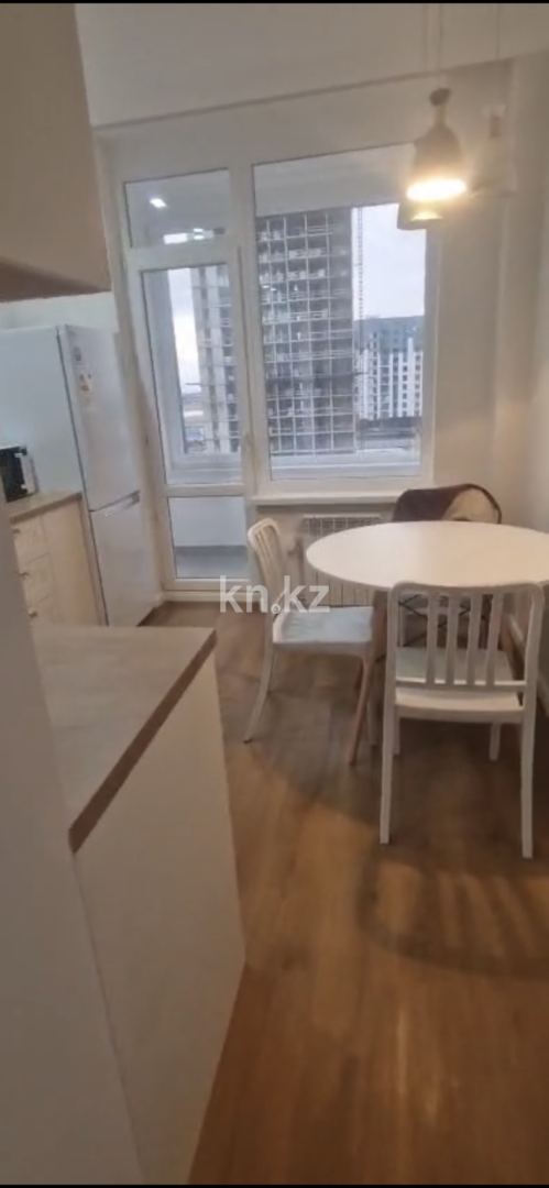 Аренда 1-комнатной квартиры, 30 м², ул. Толе би, дом  28/1 в Астане