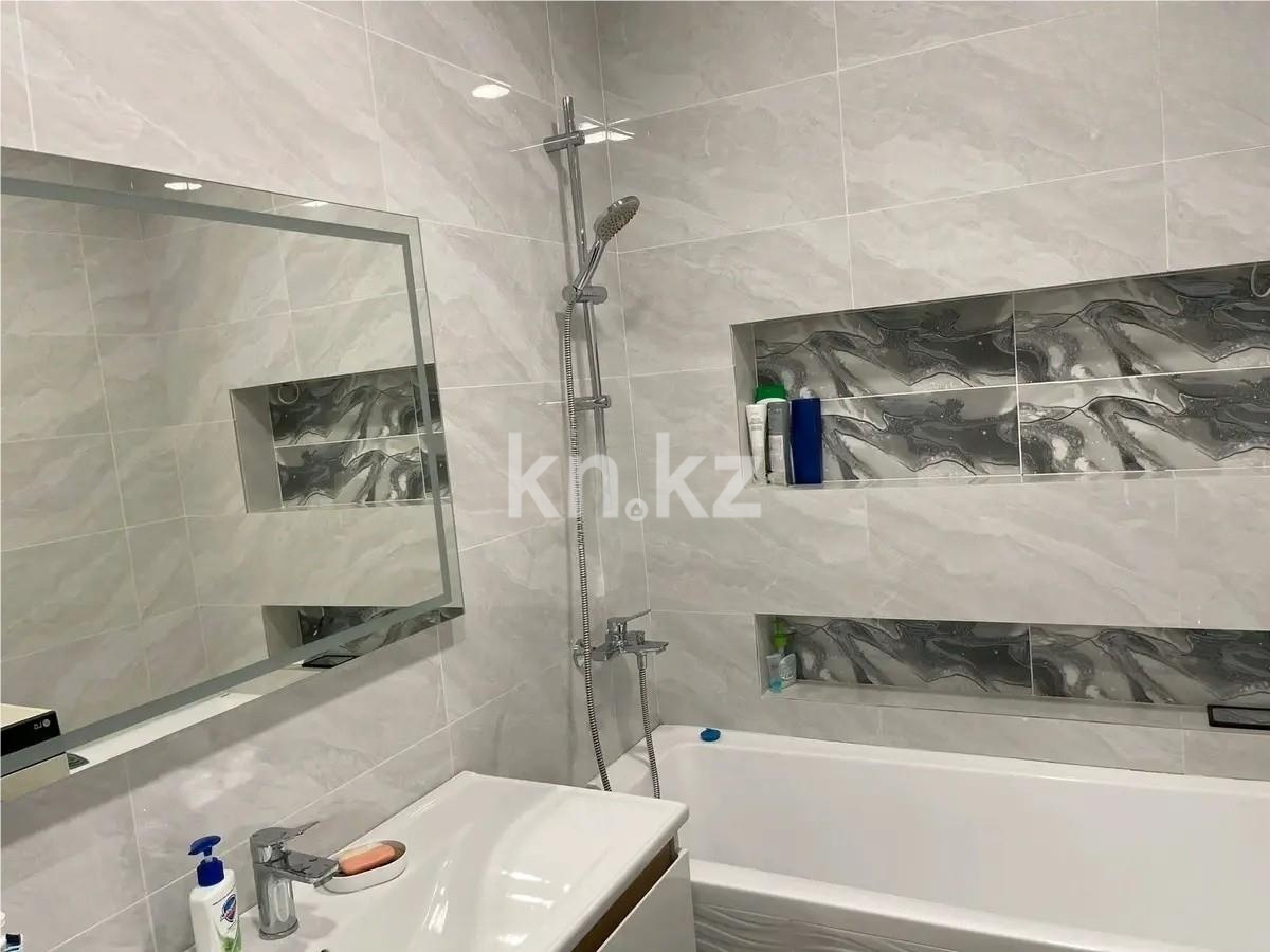 Продажа 5-комнатной квартиры, 120 м², мкр-н Голубые Пруды в Караганде - фото 15