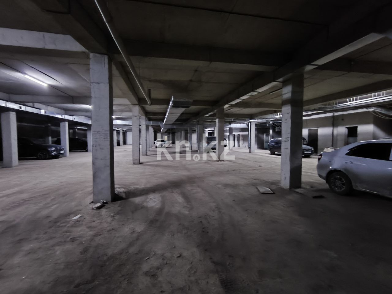 Продажа 2-комнатной квартиры, 64 м², ул. Байтурсынова, дом  49 в Астане - фото 11