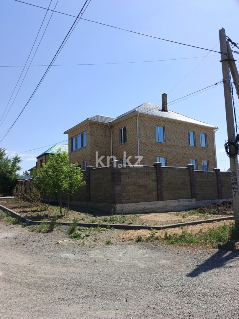 Продажа 7-комнатного дома, 470.3 м² в Караганде