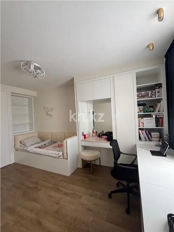 Продажа 7-комнатной квартиры, 198 м², пр. Кабанбай батыра, дом  49 в Астане - фото 2