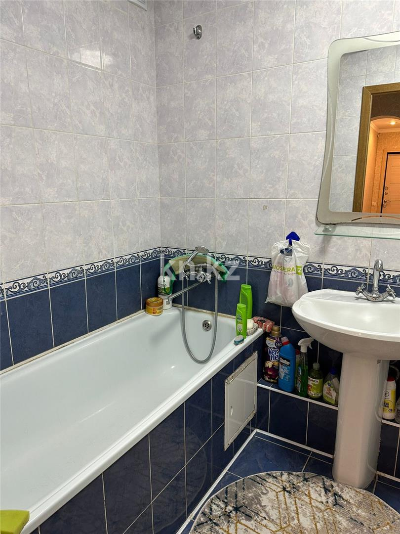 Продажа 3-комнатной квартиры, 66 м² в Караганде - фото 9