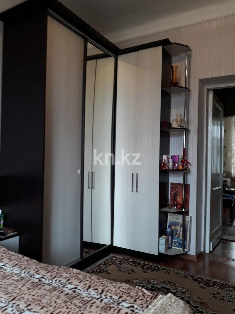 Продажа 3-комнатной квартиры, 70 м², ул. Серова, дом  50 в Караганде - фото 4