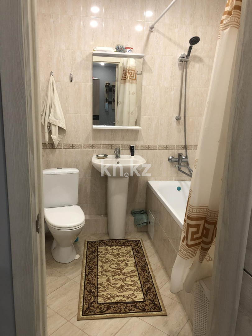 Аренда 1-комнатной квартиры, 32 м², мкр. Тастак-2, дом  61 - ул. Тлендиева в Алматы - фото 3