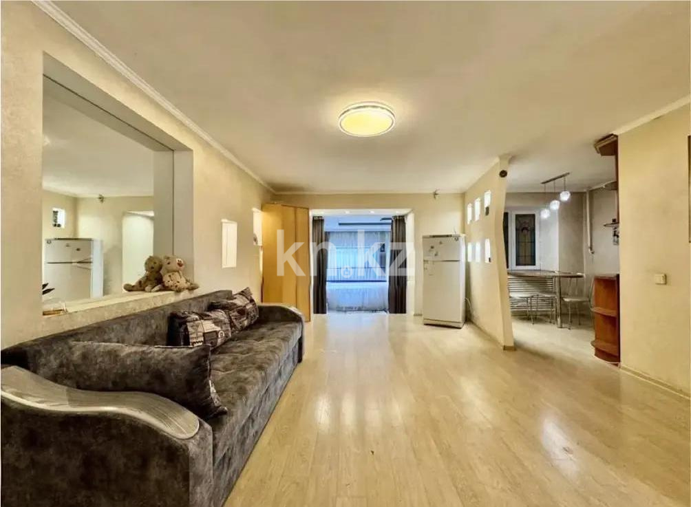 Продажа 2-комнатной квартиры, 53 м², пр. Бухар-жырау, дом  48 в Караганде - фото 2