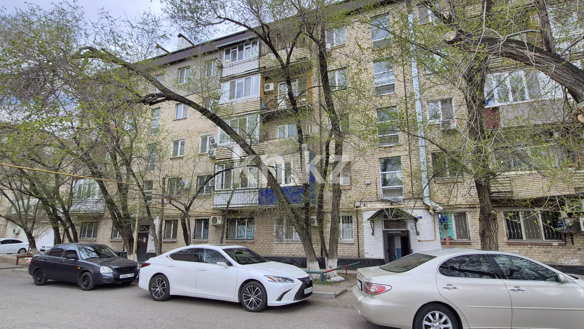 Продажа 2-комнатной квартиры, 43 м², Махамбета, дом  109 в Атырау