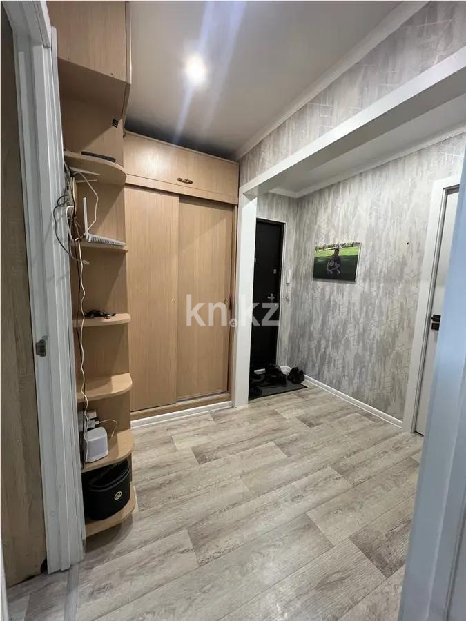 Продажа 3-комнатной квартиры, 62 м², 11 мкр., дом  21 в Алматы - фото 6
