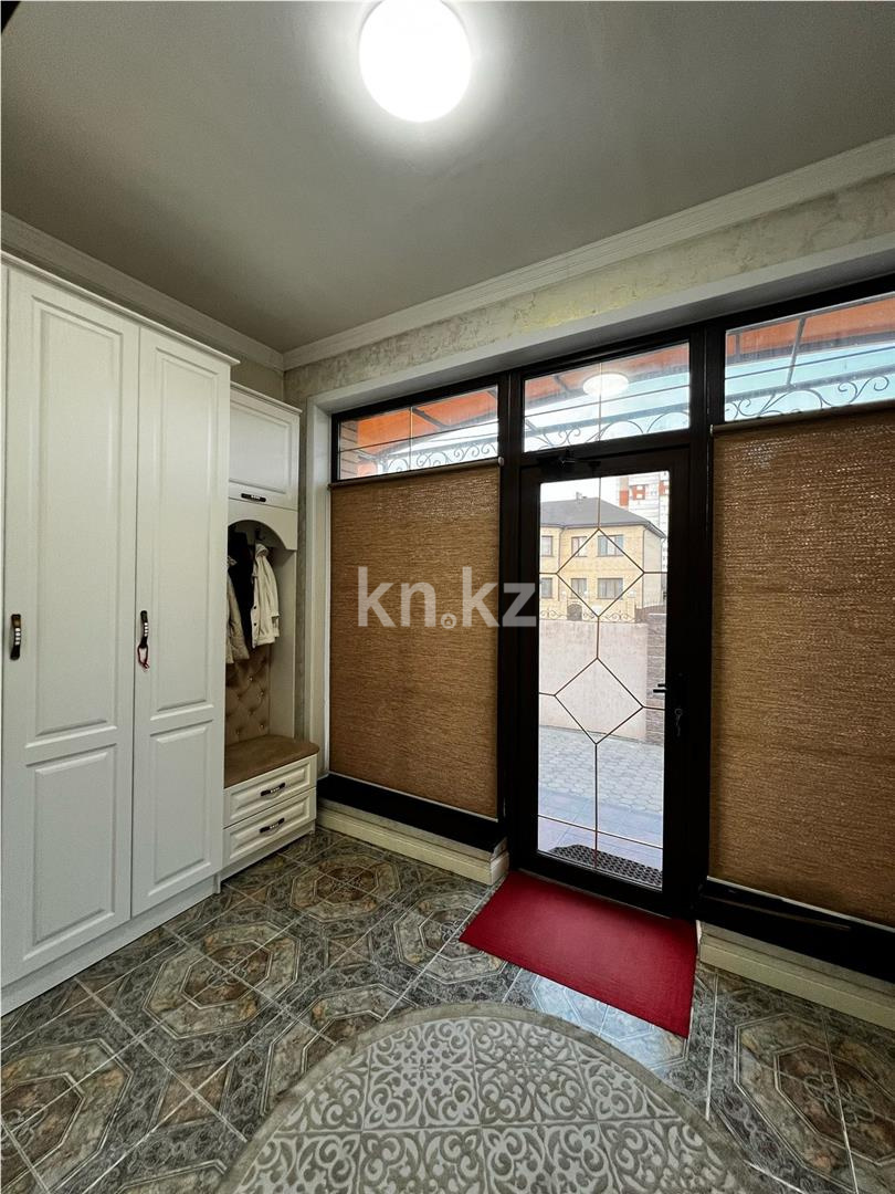 Продажа 7-комнатного дома, 320 м² в Караганде - фото 34